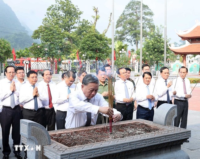 Tổng Bí thư Tô Lâm dự Ngày hội toàn dân bảo vệ an ninh Tổ quốc tại Tuyên Quang 8