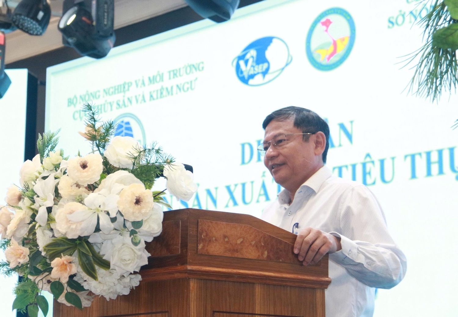 Ông Vũ Như Cẩn, Phó Cục trưởng Cục Thuỷ sản và Kiểm ngư phát biểu khai mạc Diễn đàn