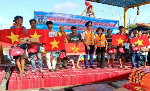 Trà Vinh: Cảnh sát biển và ngư dân cùng chung tay gỡ “thẻ vàng” EU