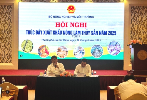 Toàn cảnh hội nghị Bàn giải pháp thúc đẩy xuất khẩu nông lâm thủy sản năm 2025