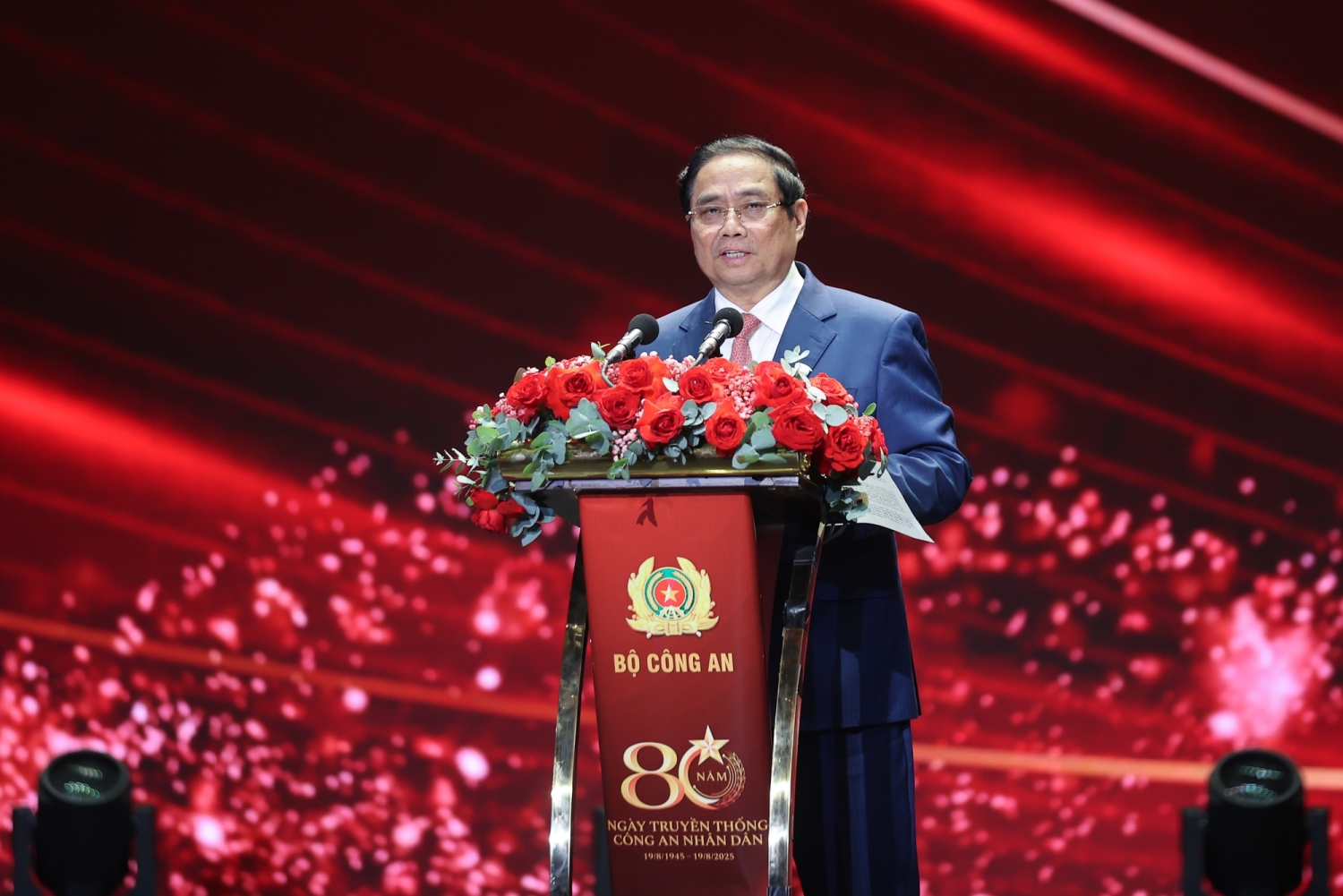 80 NĂM CÔNG AN NHÂN DÂN VIỆT NAM VỚI SỰ NGHIỆP XÂY DỰNG VÀ PHÁT TRIỂN KINH TẾ XÃ HỘI CỦA ĐẤT NƯỚC ảnh 3
