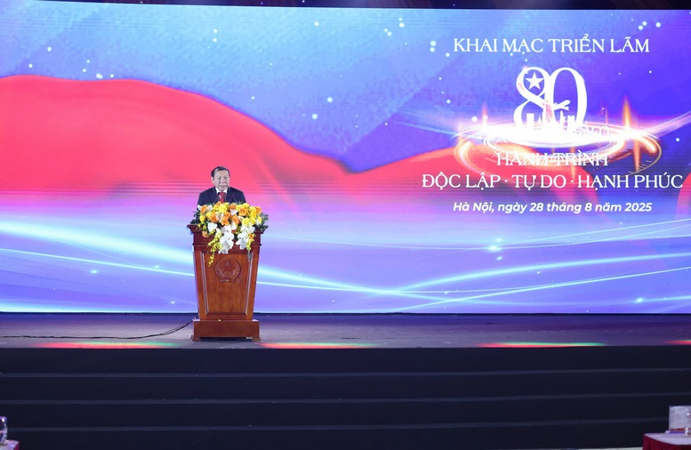 Khai mạc Triển lãm thành tựu đất nước “80 năm hành trình Độc lập Tự do Hạnh phúc” Ảnh 5
