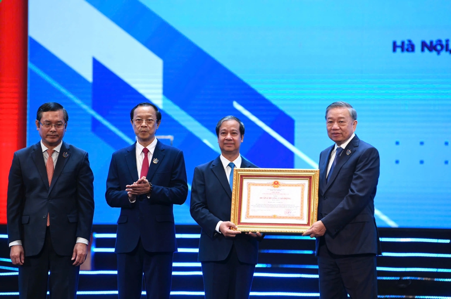 1,6 triệu giáo viên và gần 30 triệu học sinh, sinh viên bước vào năm học mới 2025 2026 ảnh 9