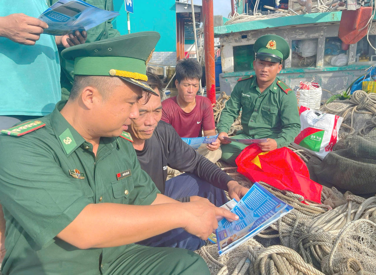 Ca mau tang toc go the vang iuu anh 3